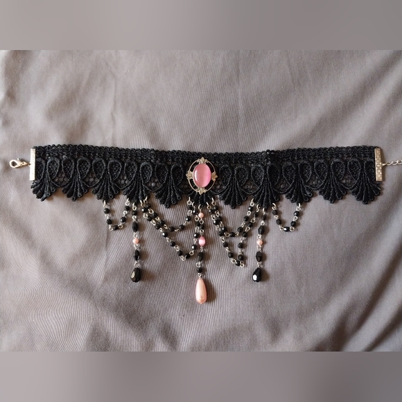 Art of Adornment black & pink beaded goth lace choker - Picture 4 of 4